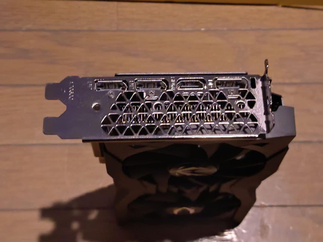 グラフィックボード　GEFORCE GTX1660 ZOTTAC GAMMING