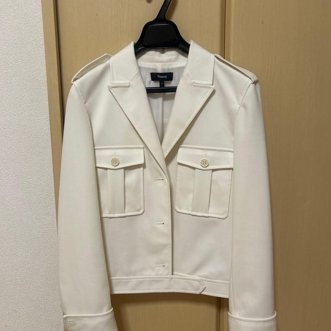 極美品　2023AW セオリー　アイボリー ミリタリージャケット サイズ０
