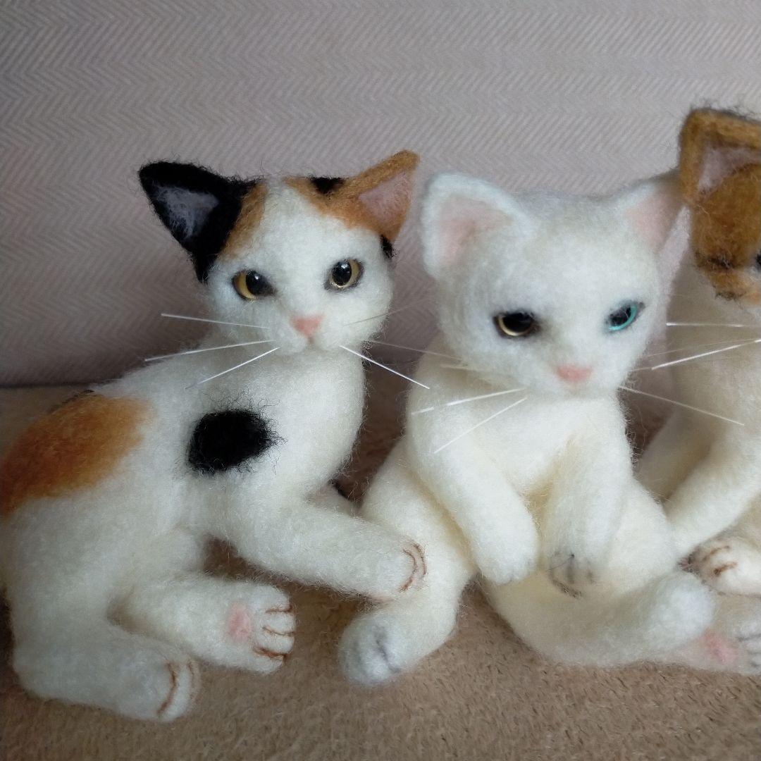 tomtom　羊毛フェルト　猫　キジ白＆白猫＆三毛猫　ハンドメイド