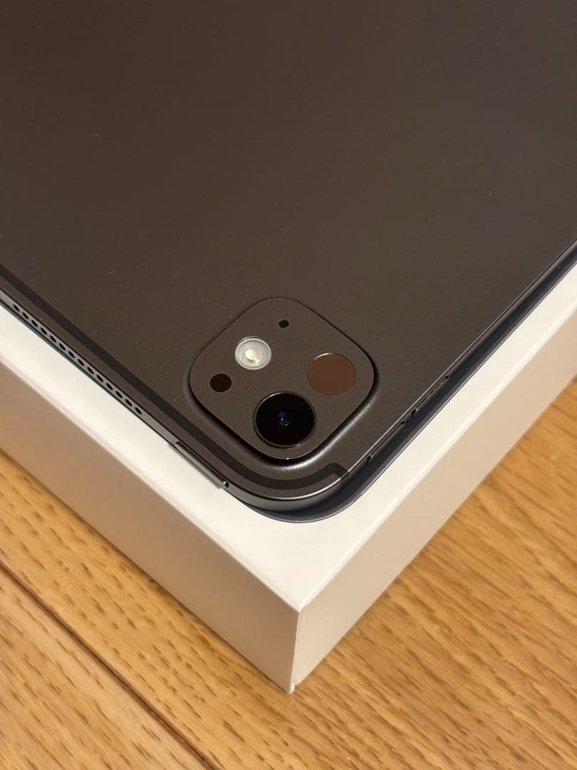 【美品&保証付】iPad pro (M4) 13インチ &マジックキーボード