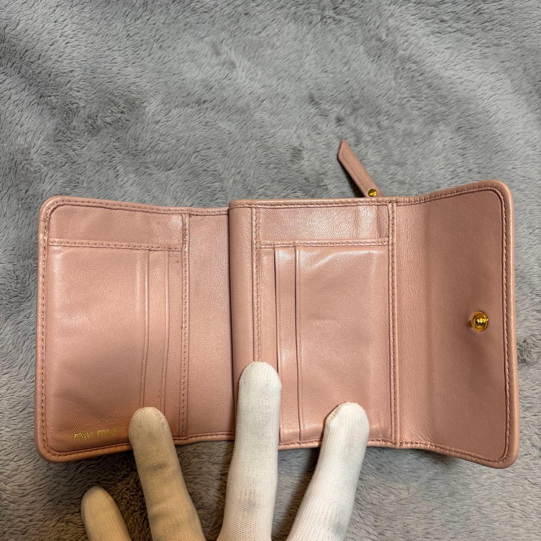 【本日限定値下げ】MIUMIU マテラッセ 折り財布 ピンク