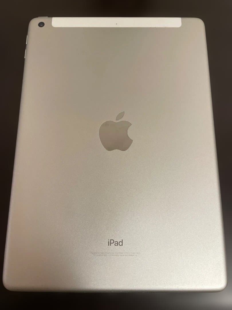 Apple ipad 第５世代128GB 白