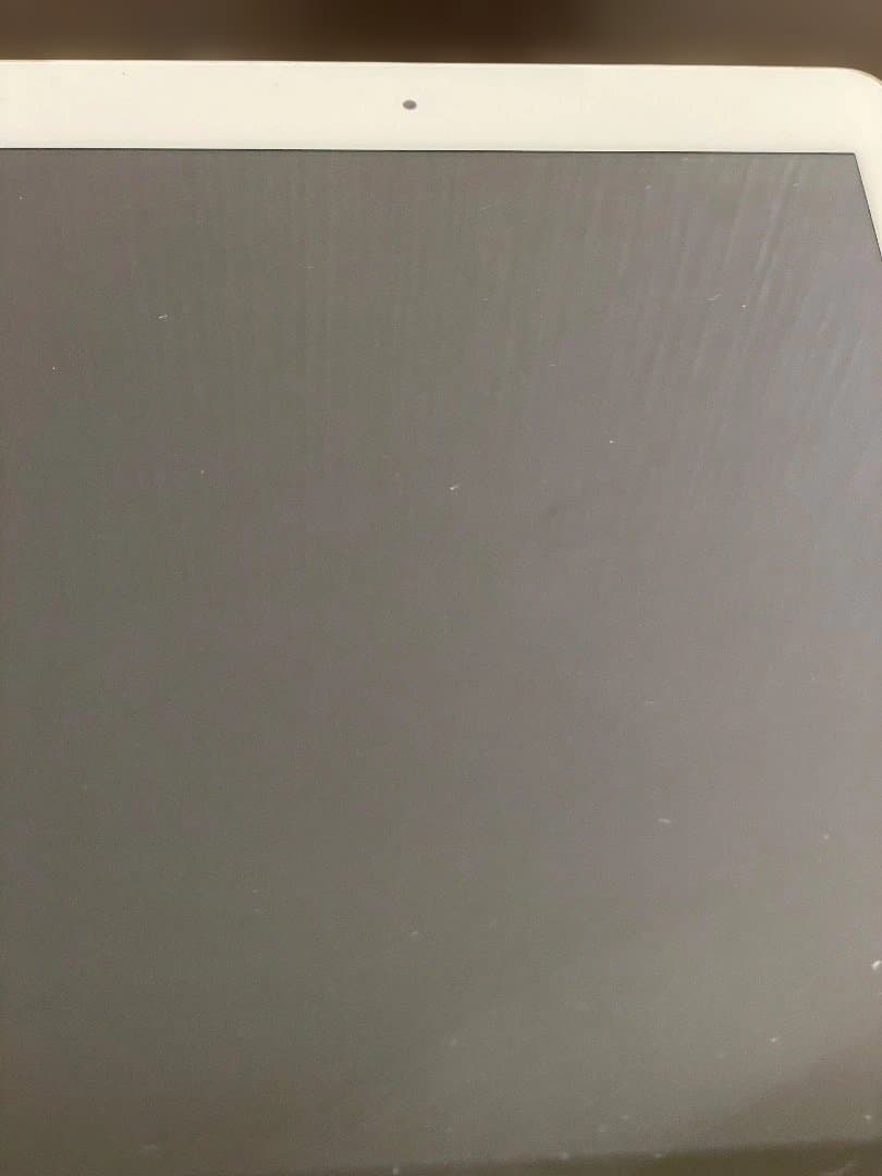 Apple ipad 第５世代128GB 白