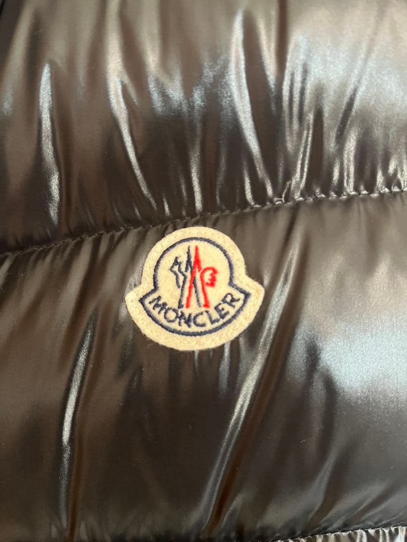 MONCLER メンズ　ダウンベスト