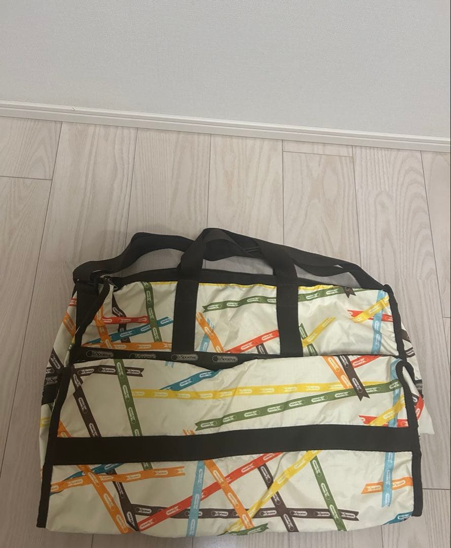 新品　未使用LeSportsac レスポ ナイロン ボストンバッグ 大容量