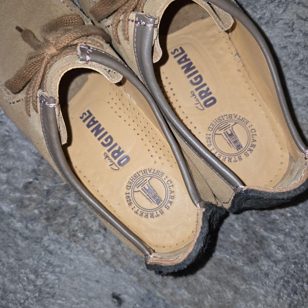 クラークス ナタリー ベージュ スエード CLARKS