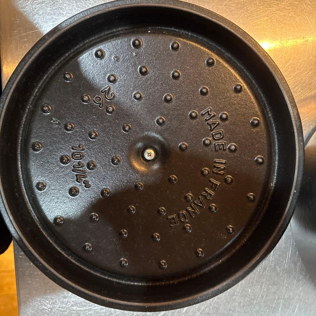 T*様 STAUB ココット ラウンド 26cm ブラック