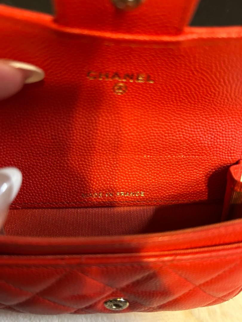 CHANEL 二つ折り財布 レッド