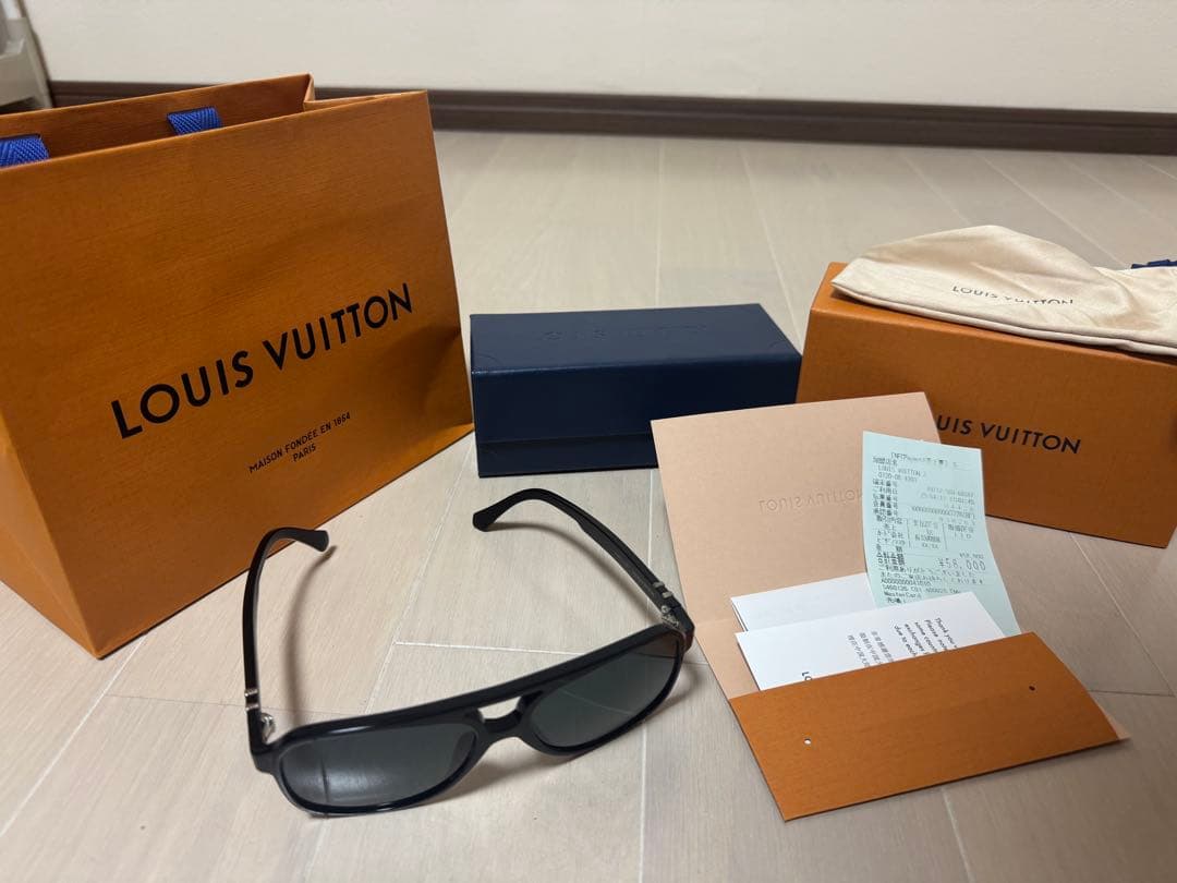 ルイヴィトン LOUIS VUITTON ヒットパイロット Z2866U