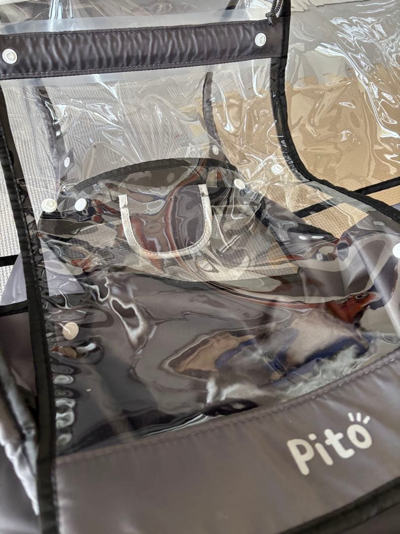 Pitoのチャイルドシート用レインカバー（前用）