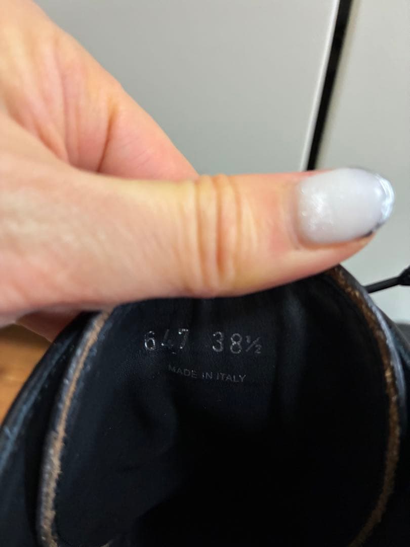 PRADA ブラック レースアップブーツ