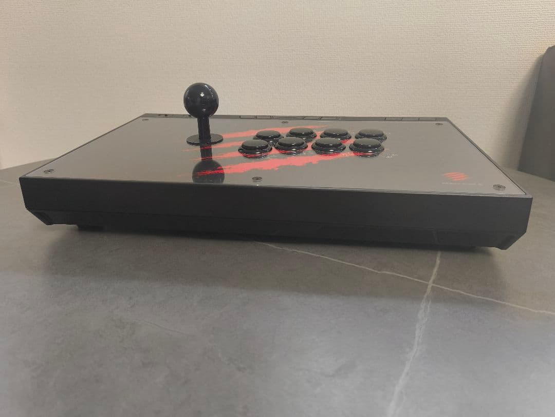 MAD CATZ 日本限定デザイン