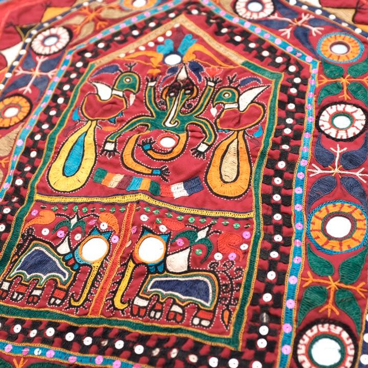 一点物・ヒンドゥ教 民族刺繍 ガネーシャ 壁掛け