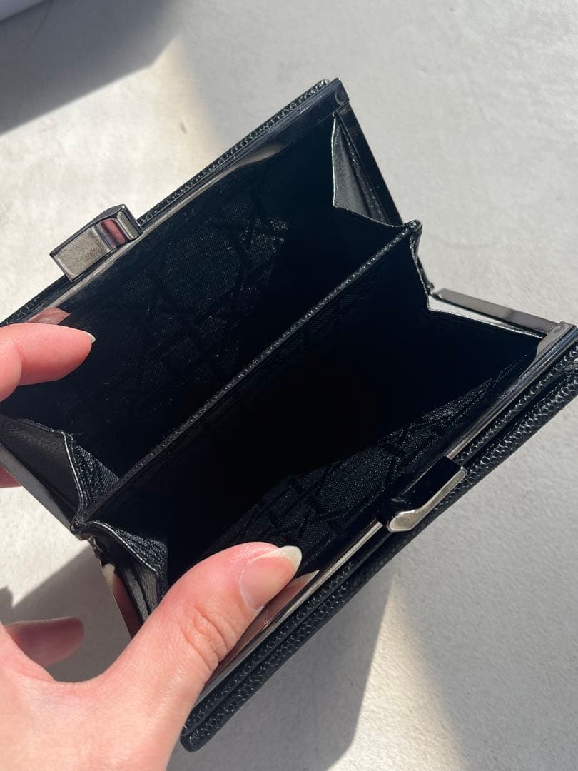 【新品未使用】ChristianDior ブラックレザー 二つ折り財布