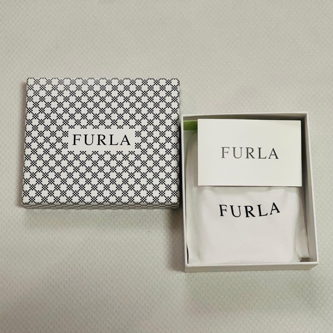 【新品未使用（自宅保管品）】FURLA フルラ カードケース　名刺入れ