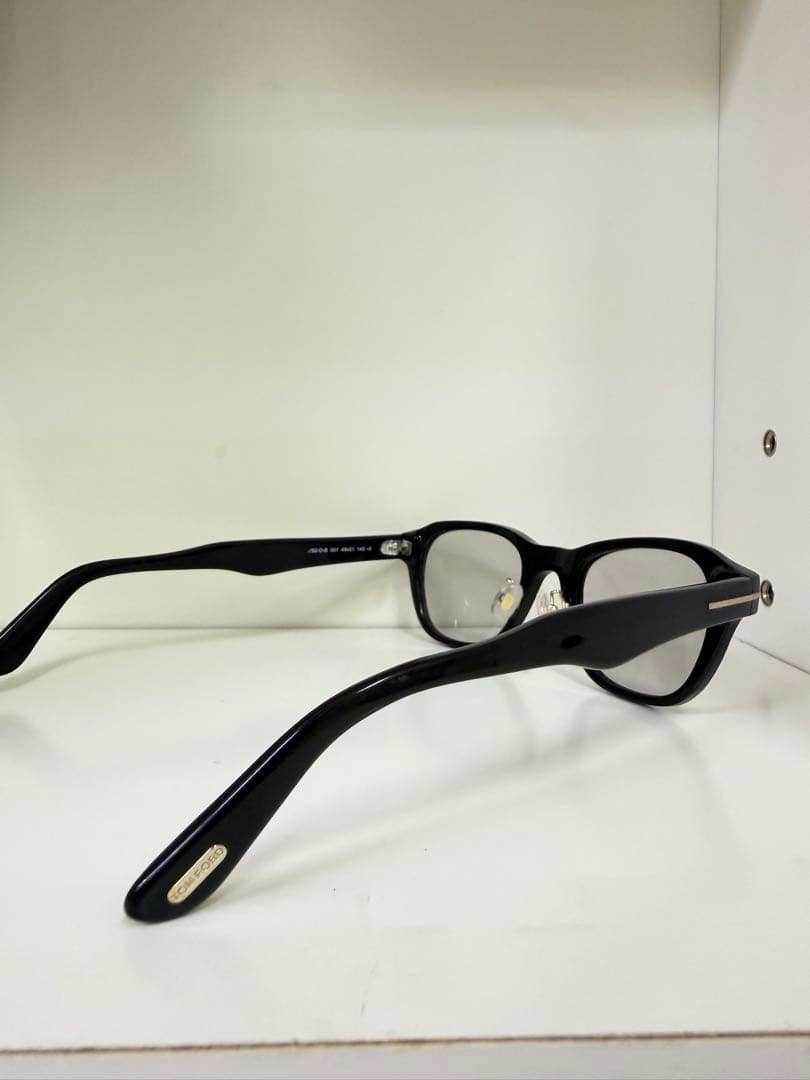 TOM FORD TF5782-D-B 度なしサングラス　お値引き依頼機能ok