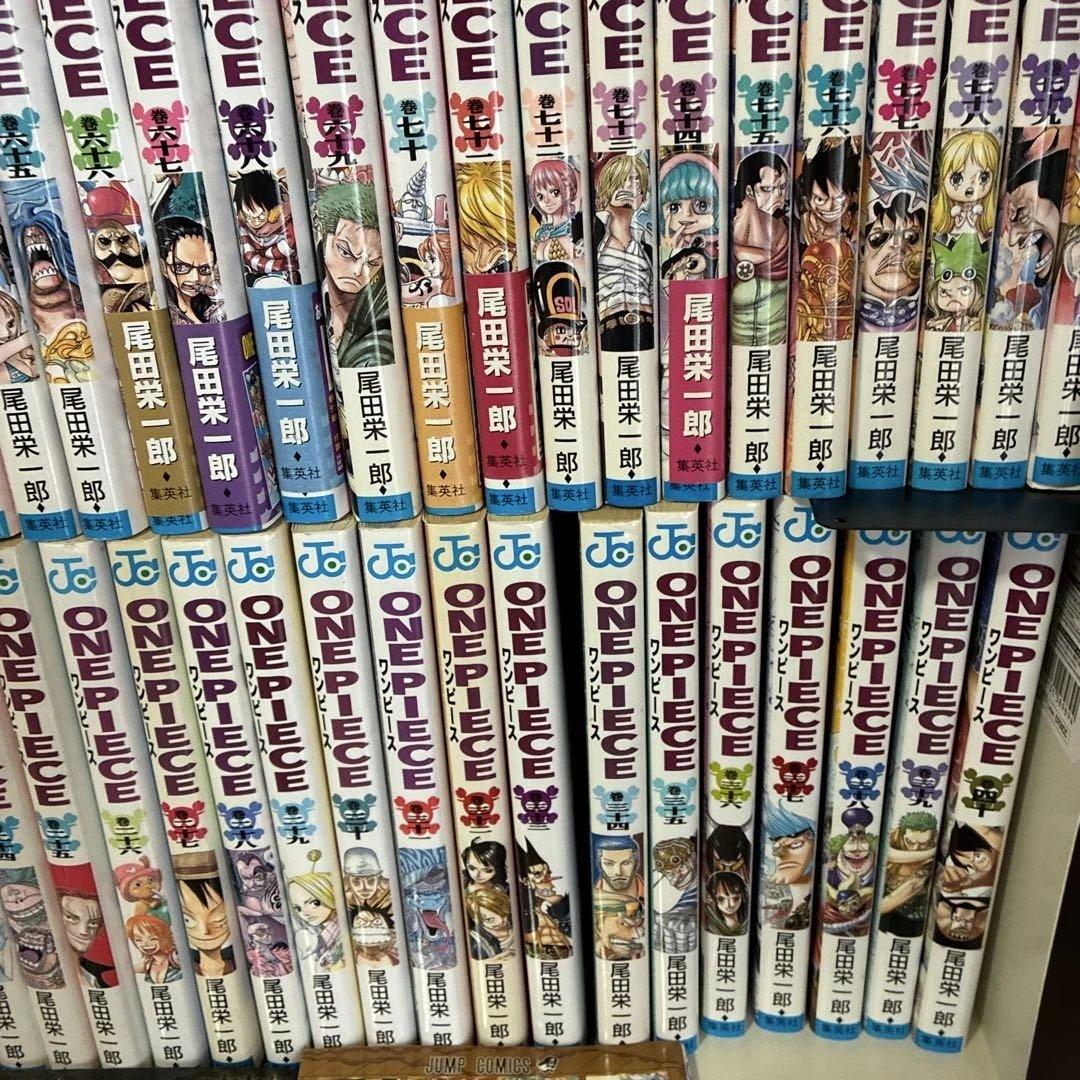 ONE PIECE 全巻セット １巻〜１１４巻（最新刊） ＋関連本４巻