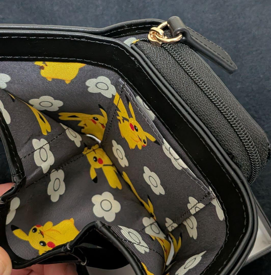 新品未使用 [マリークワント] ポケモンコラボ ミニウォレット 財布 ピカチュウ