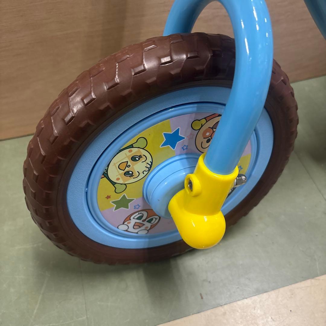 アンパンマン　ちゃりんくるトレーナー　水色　非売品
