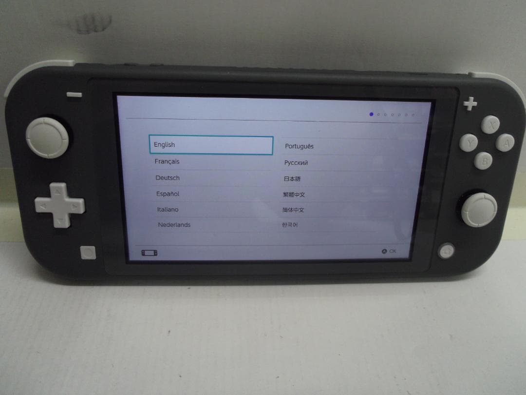【中古】任天堂 Switch Lite グレー 画面にキズあり ヤマダ保証書付き