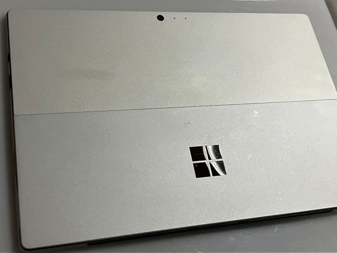 Surface Pro5 1796 キーボード・ペン付 初期化済