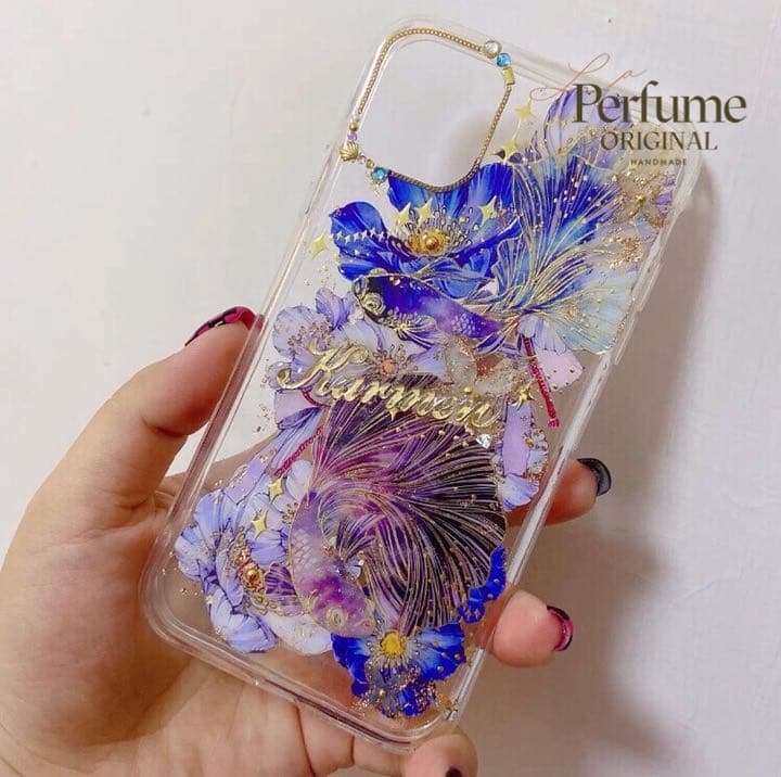 金魚✨名入れ♡キラキラゴージャス✨✨イニシャル オリジナル iPhoneケース