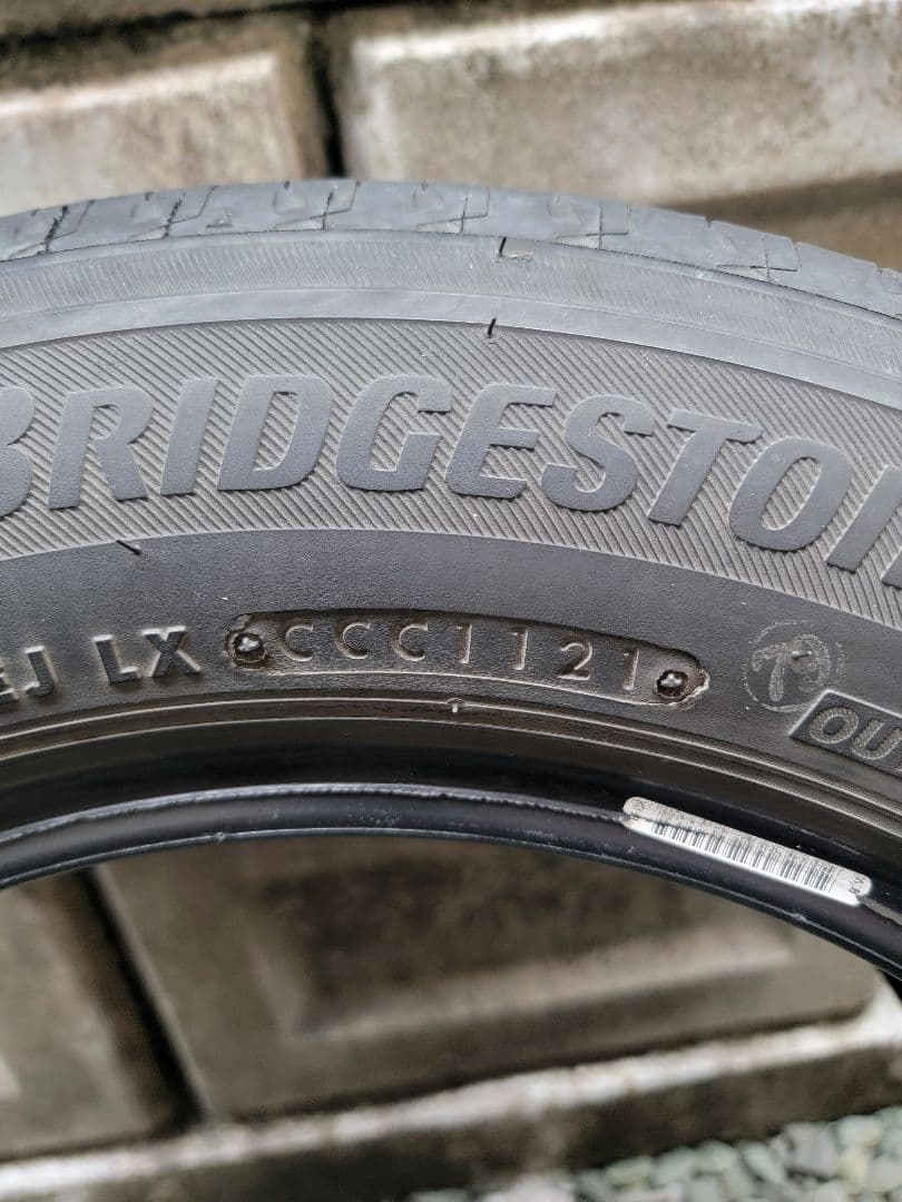 ➀溝たっぷり！185/65R15　レグノ　GR-X2 ４本出品（のうち２本）