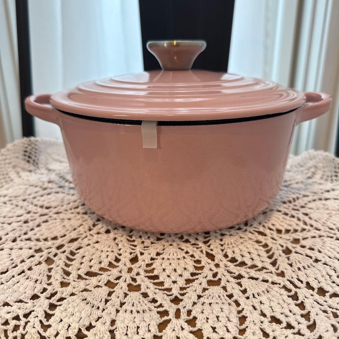 【ル・クルーゼ 正規品】ココットロンド シフォン ピンク 両手鍋 20cm