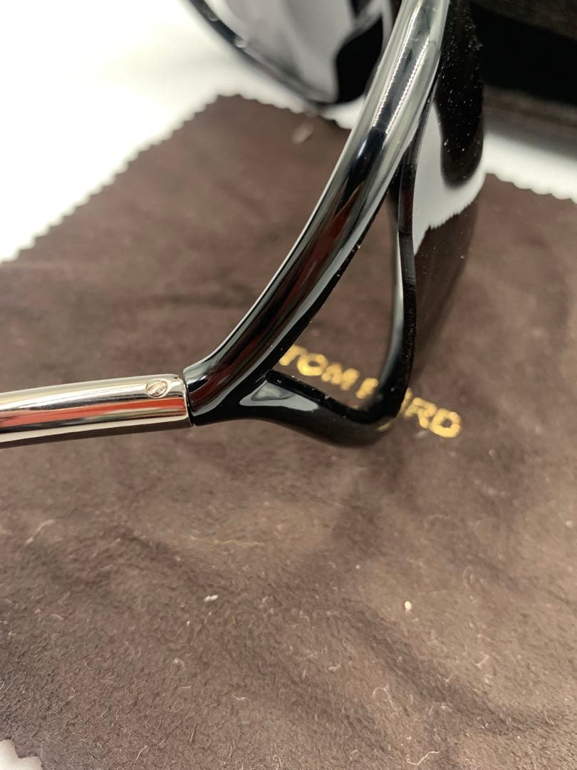 TomFordトムフォード Whitney TF9 ブラックサングラス