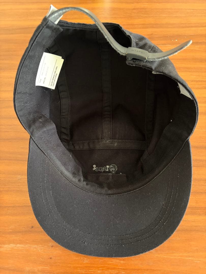 WTAPS 黒 ロゴ入り キャップ　T-5シリーズ