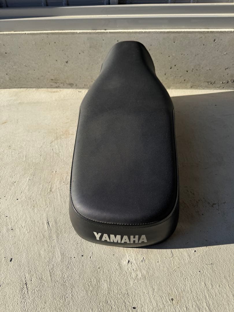 YB125SP YAMAHA 純正シート
