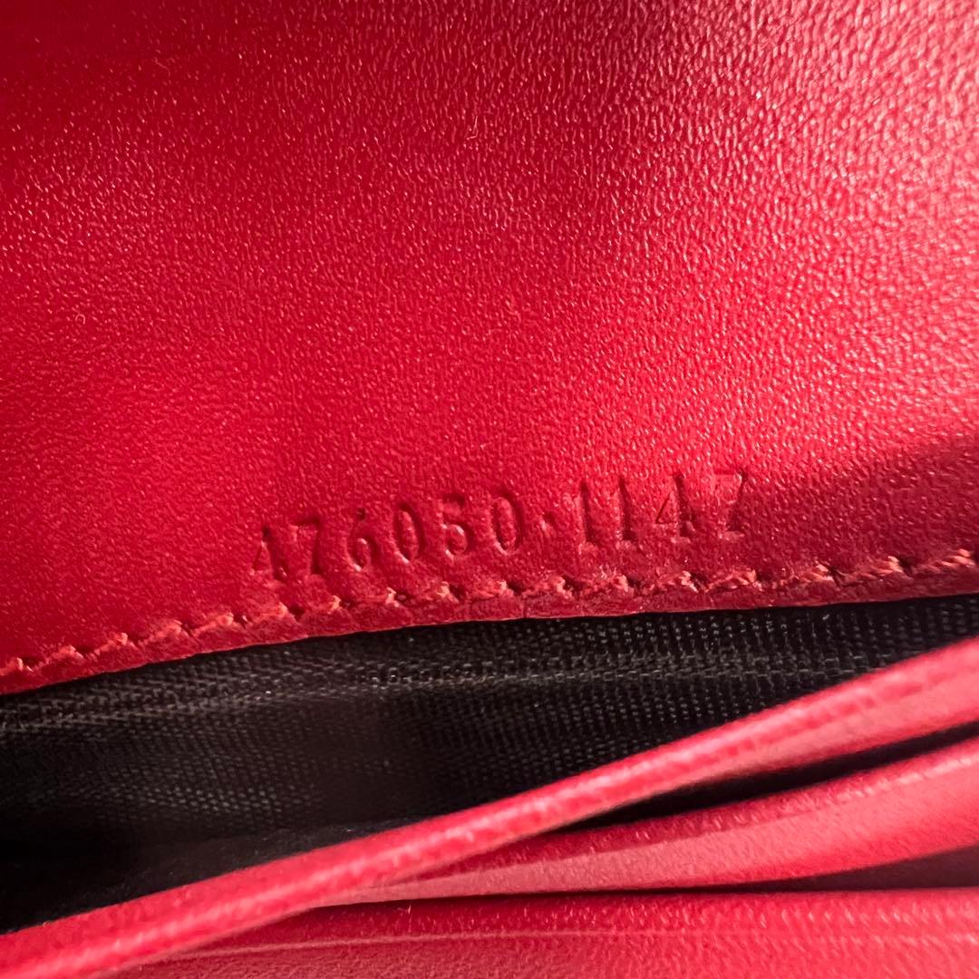 美品✨GUCCI　二つ折り財布　チェリー　GGスプリーム　インターロッキング