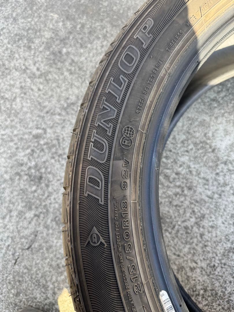 DUNLOP 18インチタイヤ　溝あり綺麗　23年製2155018