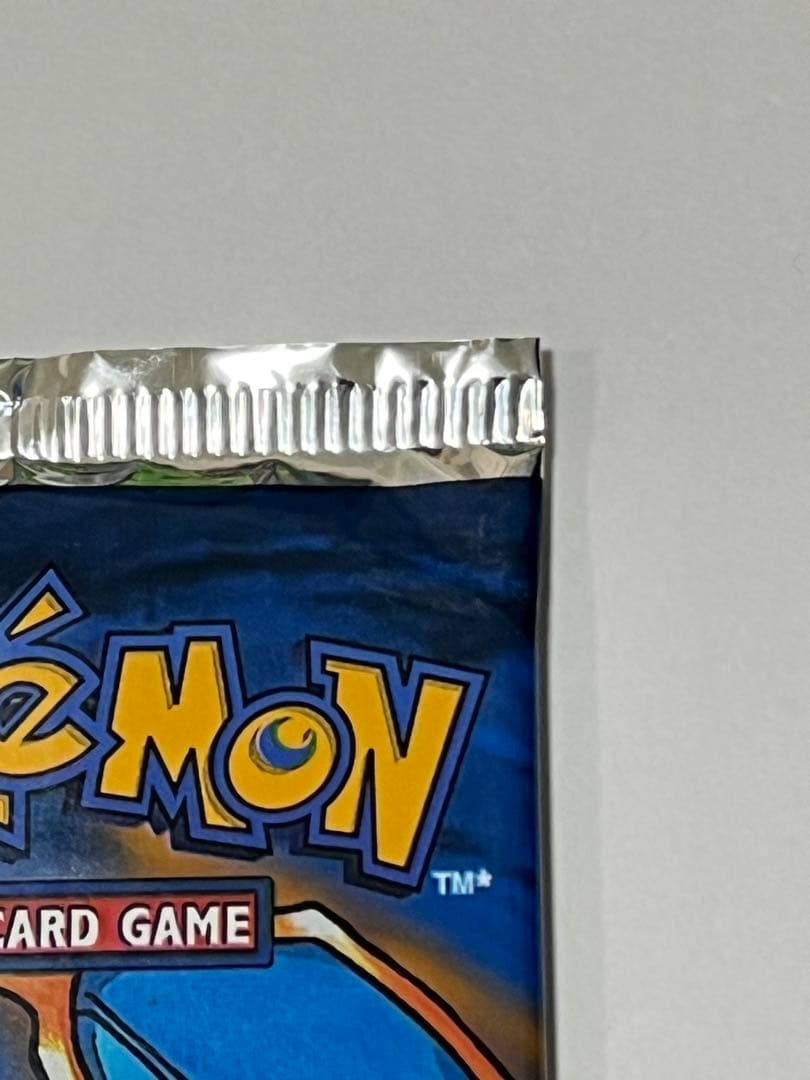 ポケモンカード 英語版 初期 未開封新品 リザードン 表紙 旧裏面 パック