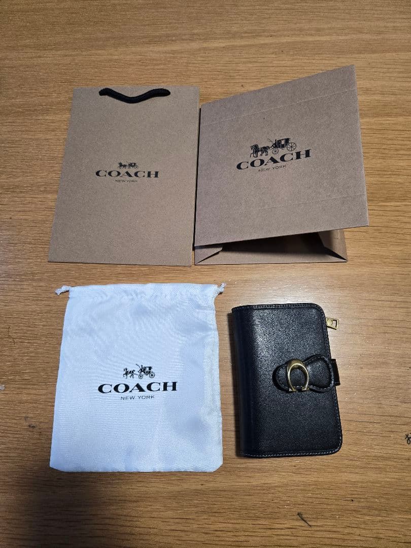 COACH ダビーミディアムウォレットブラック レザー 二つ折り財布
