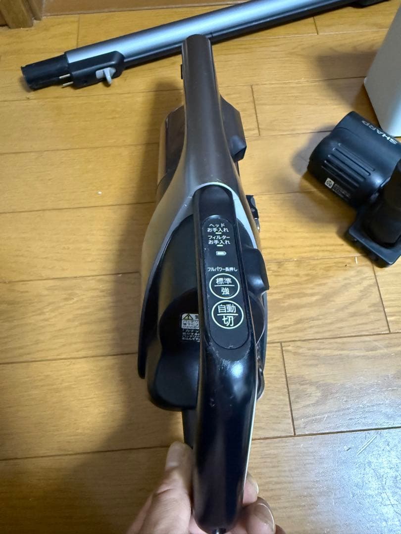 掃除機.クリ-ナ-:SHARP Model: EC-AR9-B.2023年製
