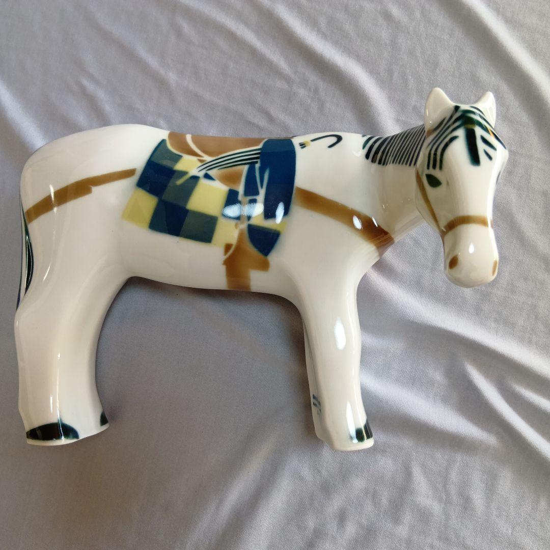 馬の形の陶磁器フィギュア　サルガデロス（Sargadelos）の製品