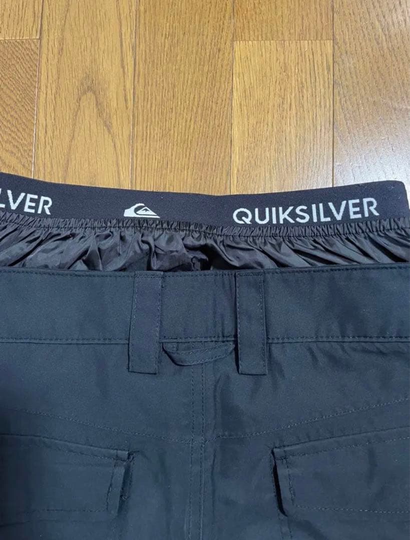 スノーボード　パンツ　クイックシルバー