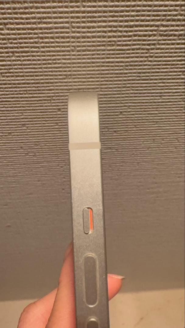 Apple iPhone 13 スターライト