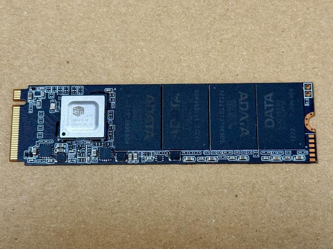 内蔵型SSD M.2 SSD (2TB) ADATA LEGEND 800 (PCIe 4)