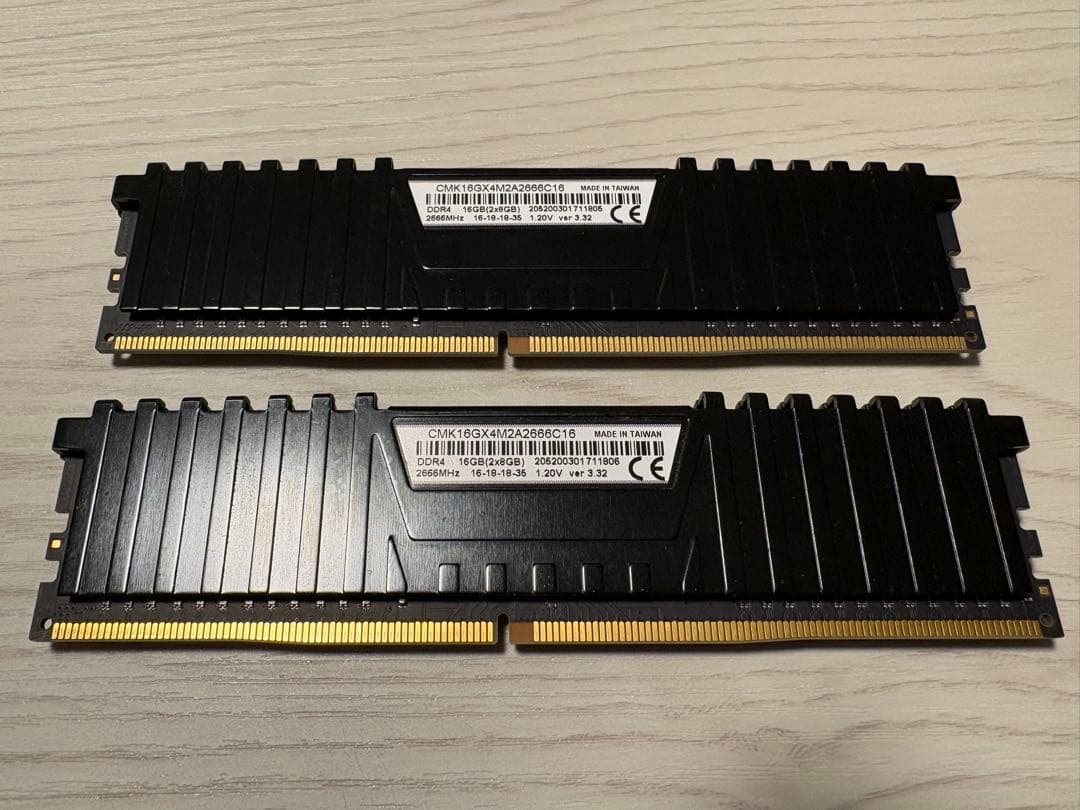 Corsair Vengeance LPX DDR4 8GB×2枚セット