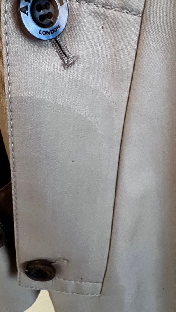 美品。Aquascutum トレンチコートサイズ6