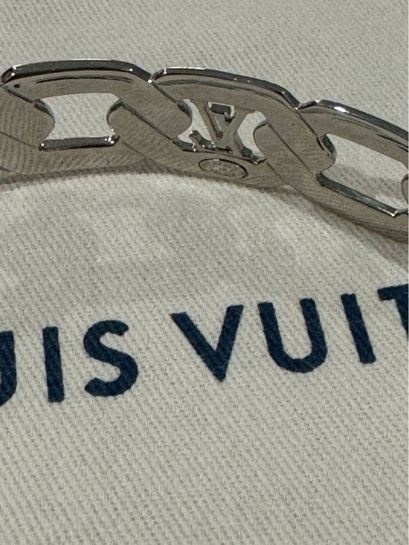【美品】ルイヴィトン　LOUIS VUITTON カチューシャ
