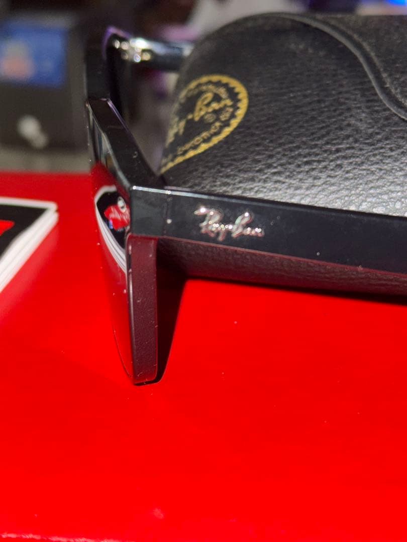 Ray-Ban RB4392D サングラス ブラック