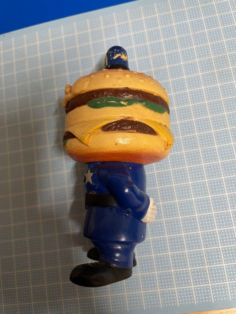 z*9様 レトロ　マクドナルド　ビッグマックポリス　ソフビ人形 【m1536 8