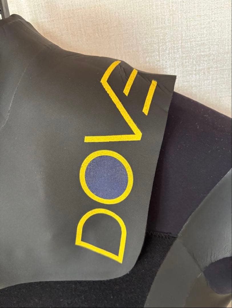 DOVEセミドライスーツ