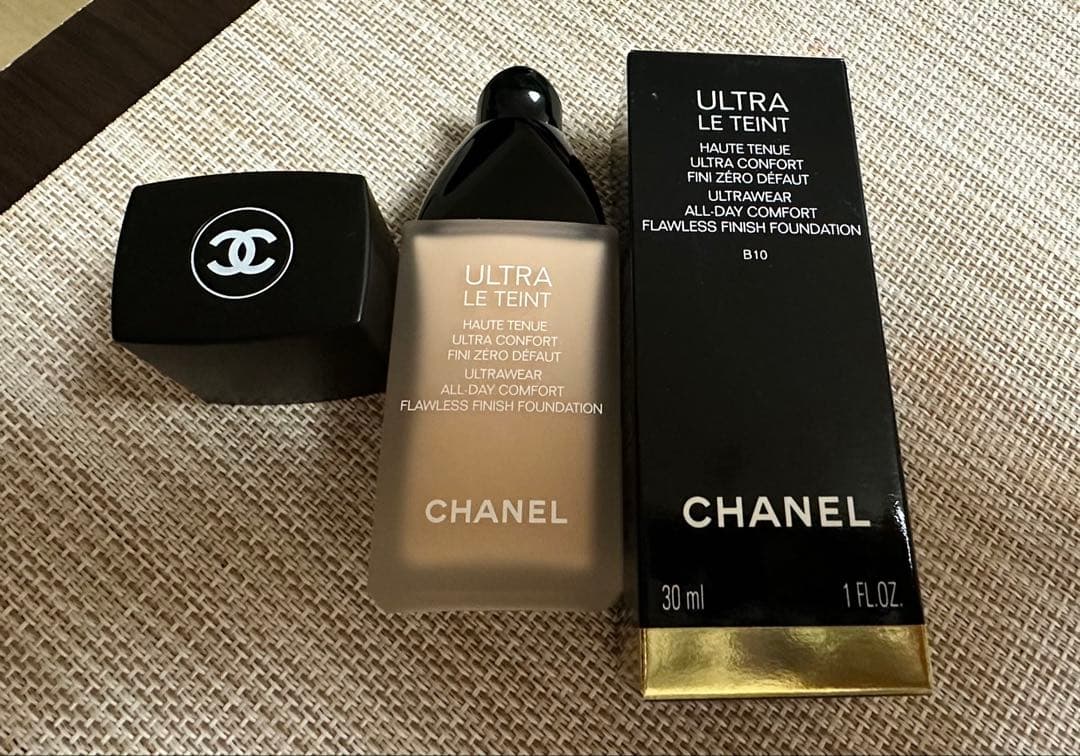 ファンデーション CHANEL ULTRA LE TEINT B10 30ml