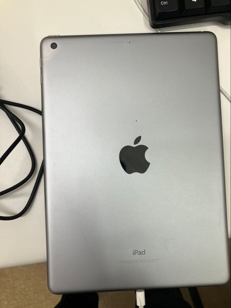 Apple iPad 第6世代　32GB A1893