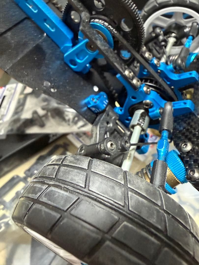 Tamiya TRF420 シャーシキットとパーツ