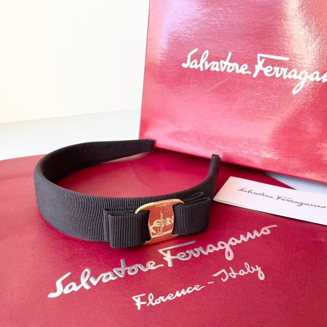 【新品・保管品】Salvatore Ferragamo カチューシャ リボン